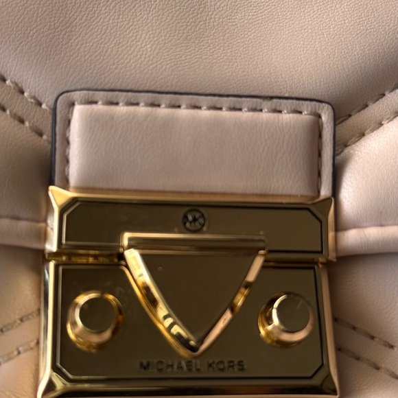 Michael Kors Serena Medium Flap Shoulder Bag - Picture 2 of 5